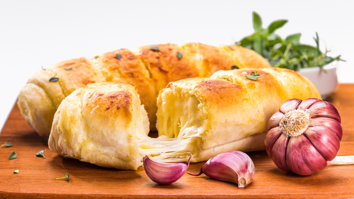 Como Fazer Pão de Alho Recheado em Casa